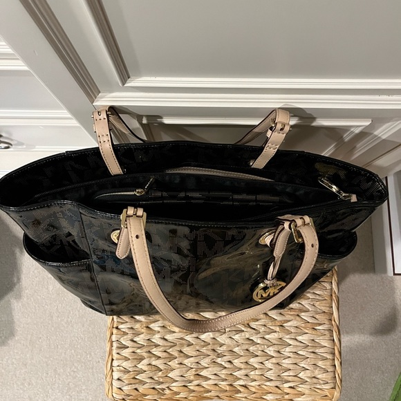 MICHAEL KORS MEDIUM TOTE - Picture 4 of 10